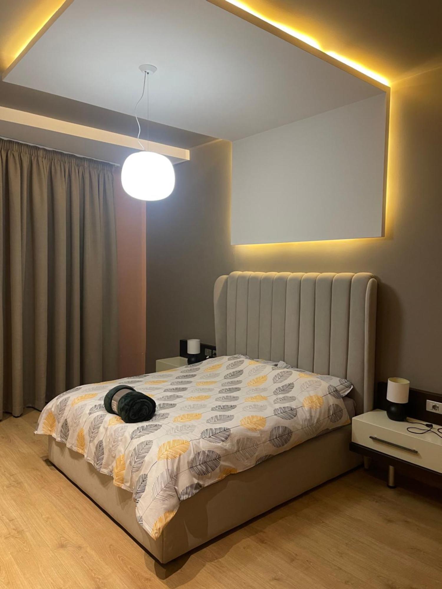 Lux Apartment Tirana Esterno foto